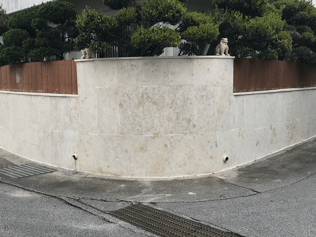 琉球石灰岩洗浄と補修依頼